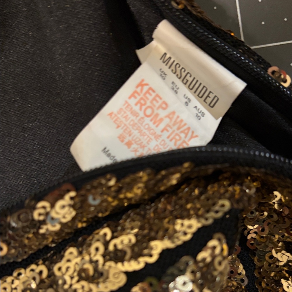 Missguided Black and Gold Sequin Pants - Picture 5 of 5